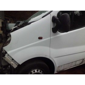 Guarda-lamas frente esquerdo Renault Trafic 2004