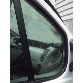 Vidro custódia da porta frente direito Renault Trafic 2004