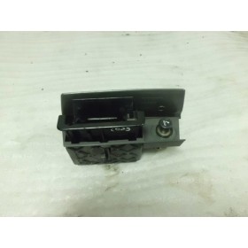 Cinzeiro com isqueiro Volvo V40 1.8 gasolina