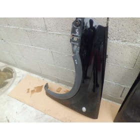 Guarda-lamas frente esquerdo Opel Corsa C (3portas) ano 2003