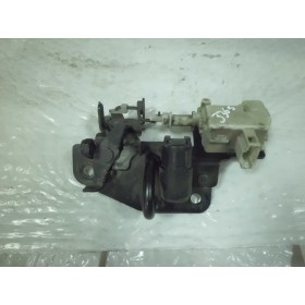 Fecho da mala que fixa carroçaria Skoda Fabia 1.4 gasolina 2002