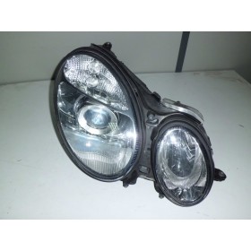 Farol / Óptica  direita Mercedes E 220 2003