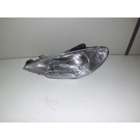 Farol / Óptica  esquerda Peugeot 206 ano 2000 (Com defeito)