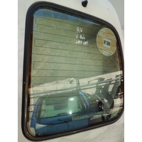Vidro porta trás direito Nissan Vanette1999